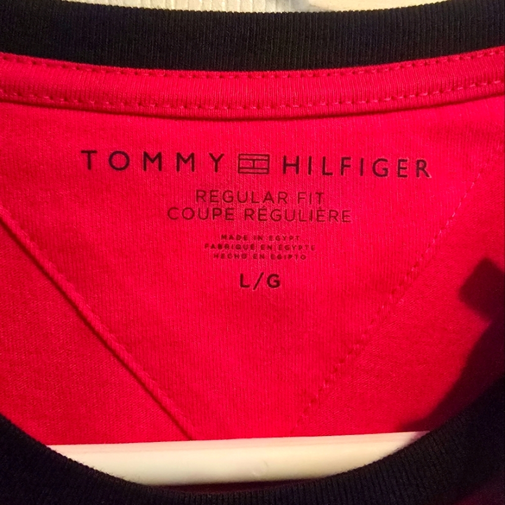 NEW Tommy Hilfiger Red Graphic Tee
